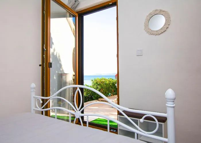 House Sarah Holiday home Tkon