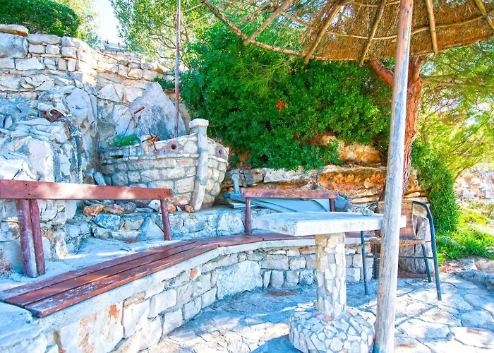 בית נופש House Sarah טקון